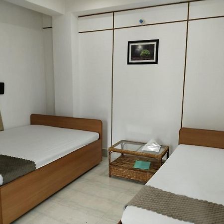 The Executive Inn 古瓦哈提 外观 照片