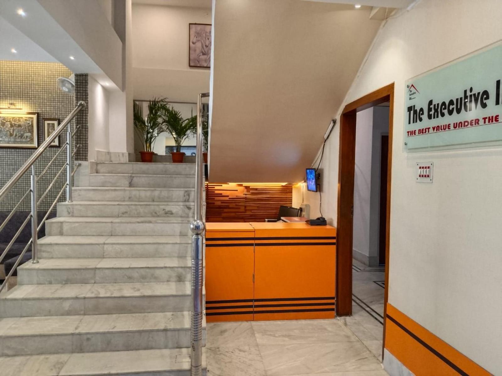 The Executive Inn 古瓦哈提 外观 照片
